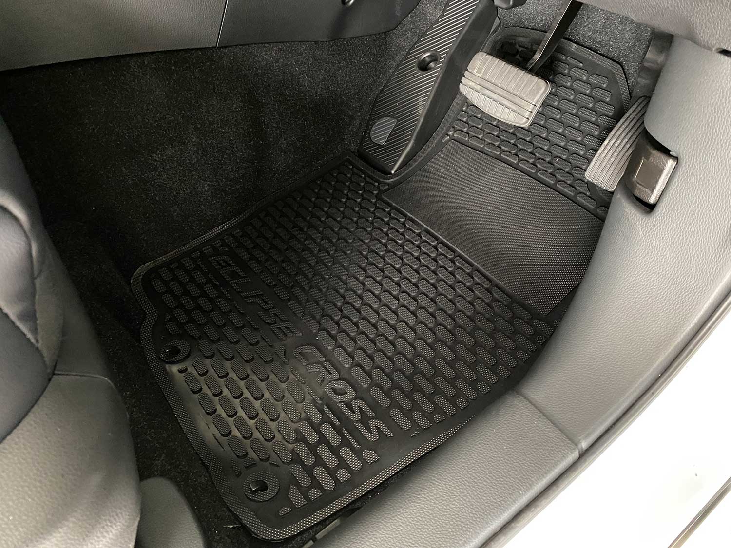 Mitsubishi Eclipse Cross Interior Set - Image 3